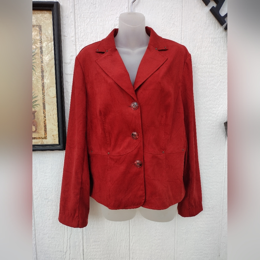 Women's long-sleeved jacket size XL
